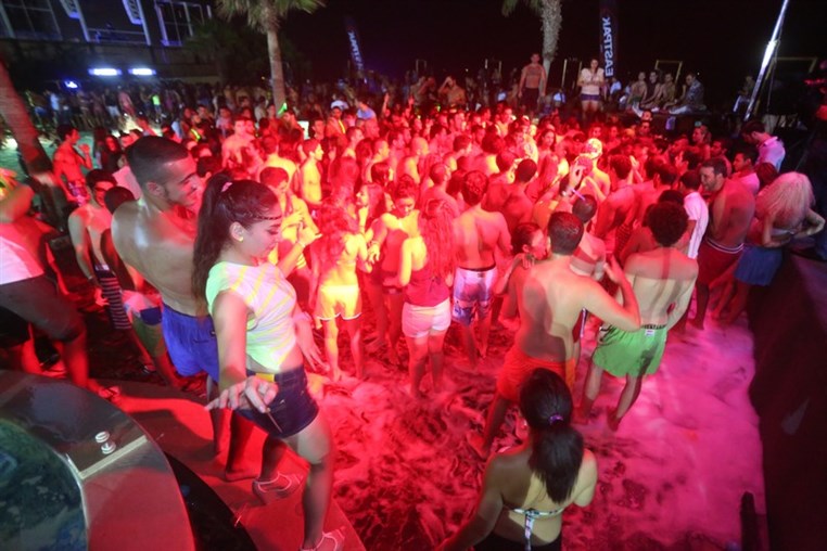 Lebanon Largest FOAM Party 3 (3)